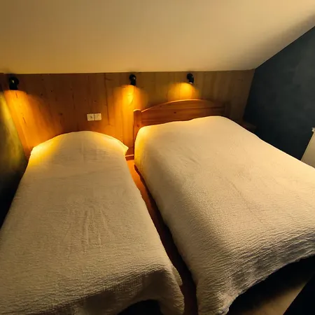 A l'Orée du Bois Dommartin-lès-Remiremont Chambre photo